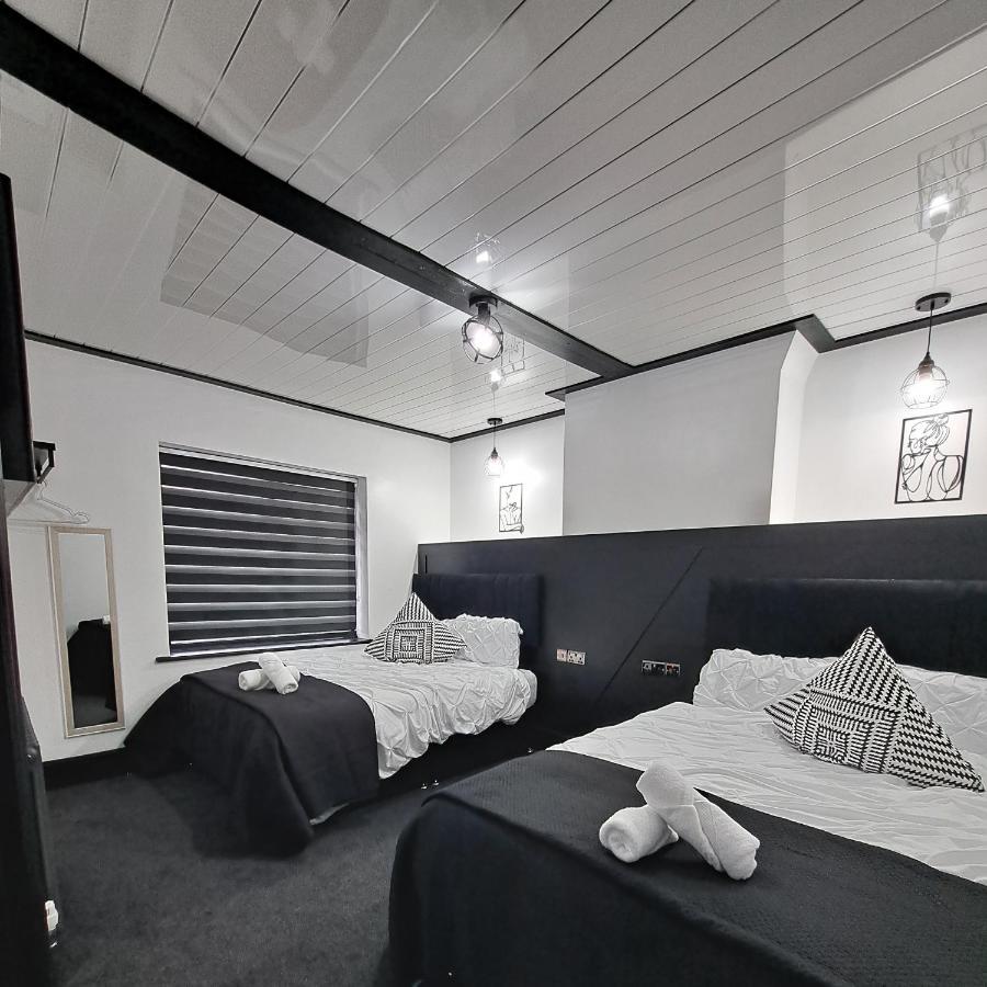 Family Holiday With Hot Tub , Family Groups Only Blackpool Esterno foto